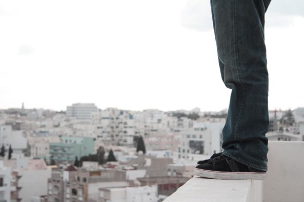 Pensamentos suicidas: o que fazer para amenizá-los?